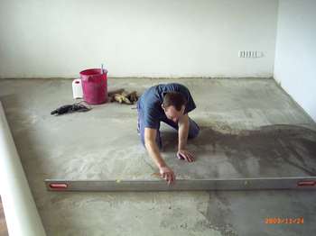 úprava podlahy nivelační stěrkou